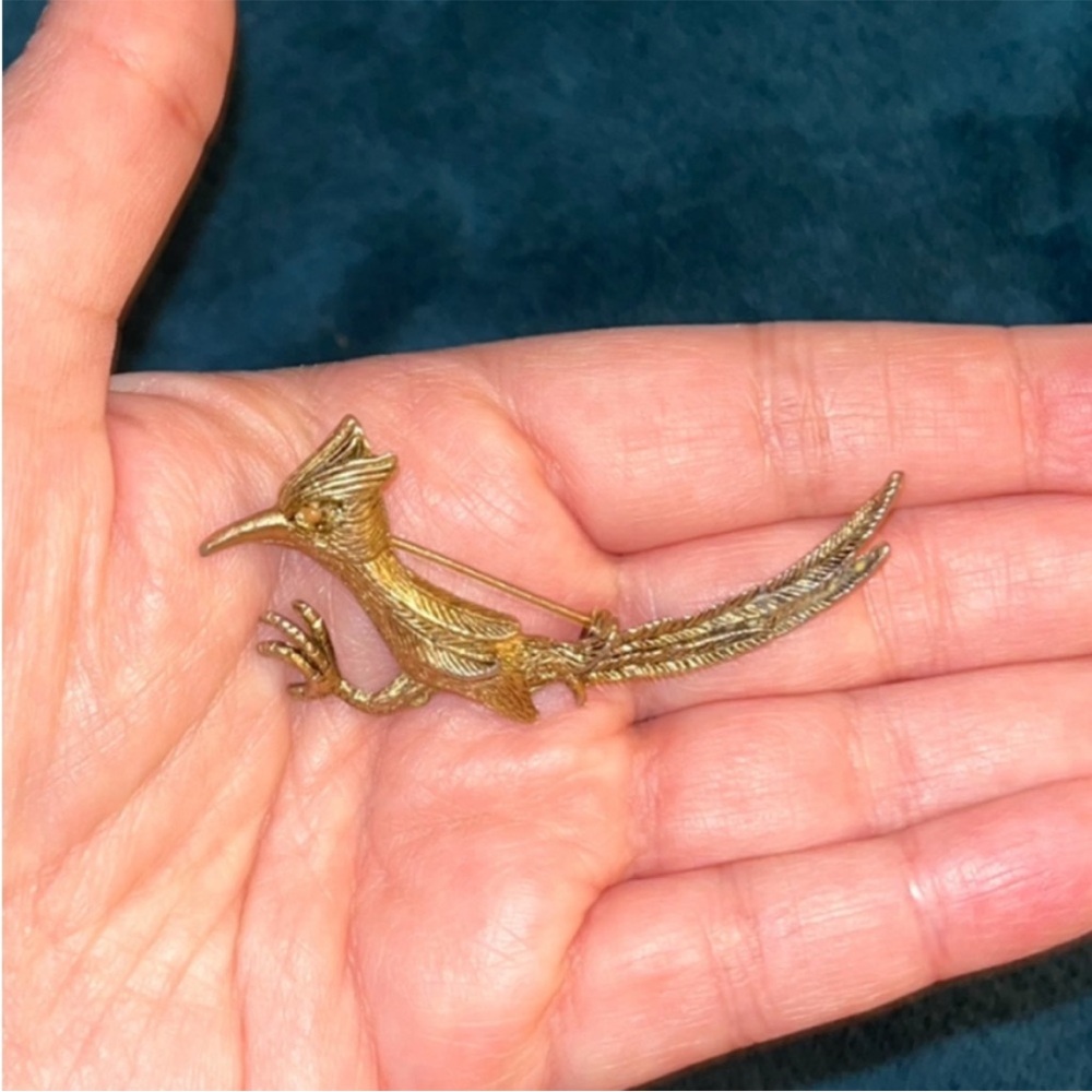 Vintage Castlecliff Roadrunner Brooch Gold Tone Signed Mid Century SOLD AS IS